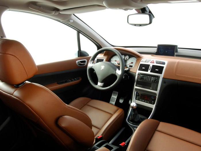 Peugeot 307 SW салон