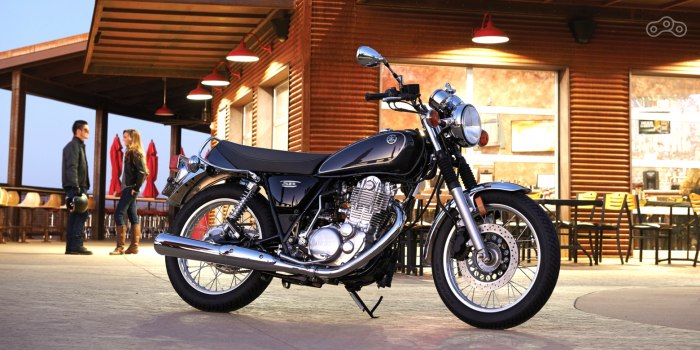 Yamaha SR 400 2015