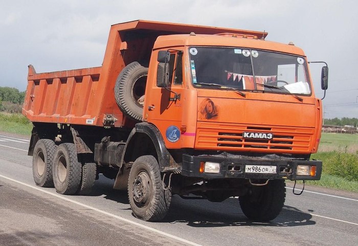 КАМАЗ 65111 тягач