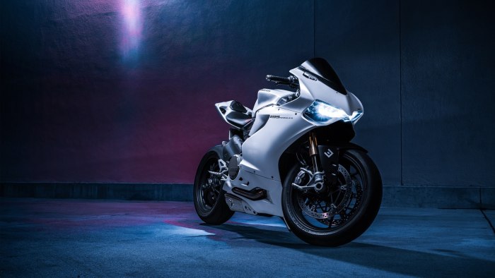 Ducati Panigale 1199 s Black