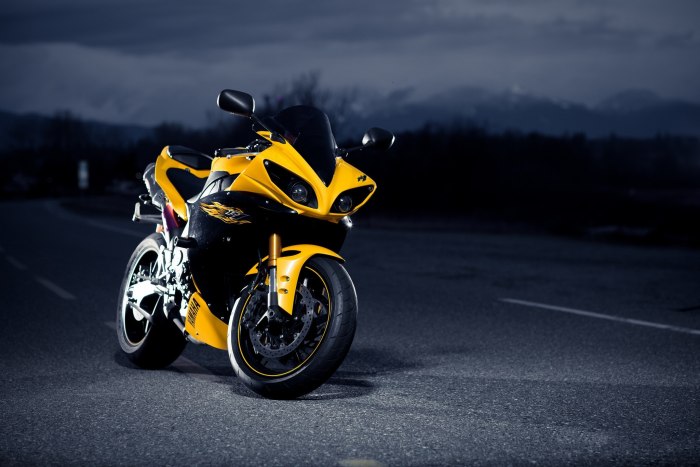 Yamaha YZF-r1
