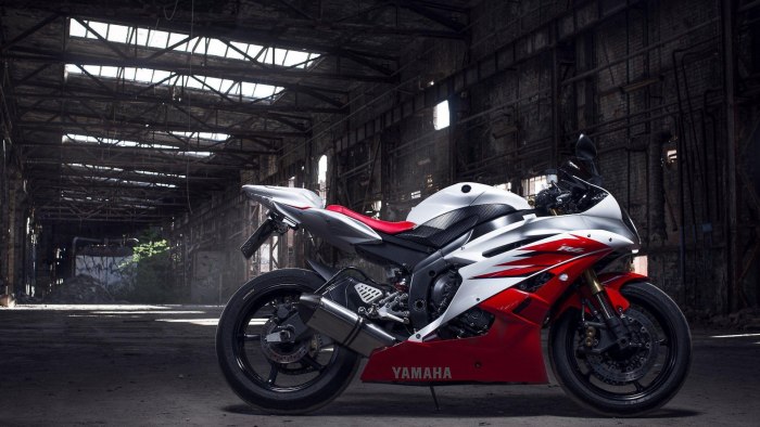 Yamaha YZF-r6 мотоцикл