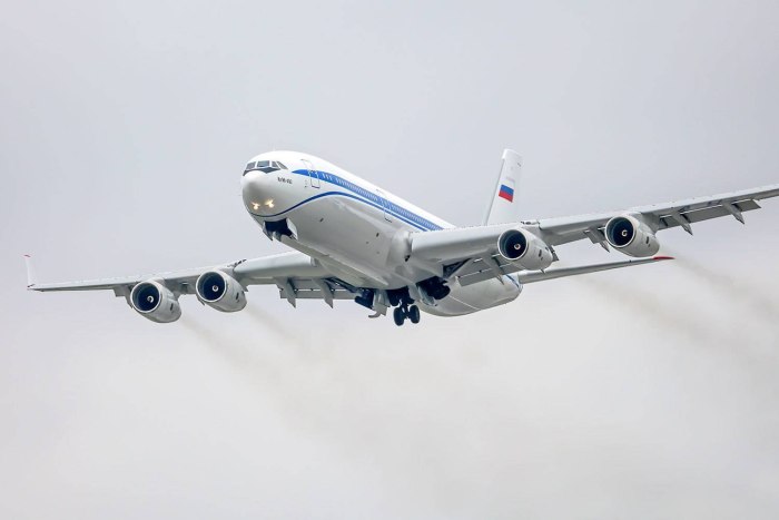 Ил-96 пассажирский самолёт