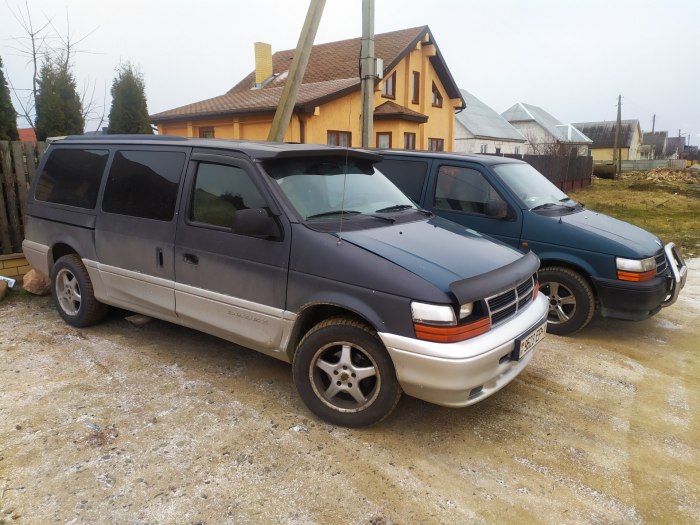 Dodge Grand Caravan 2
