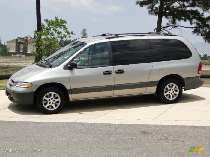 Dodge Caravan 1996