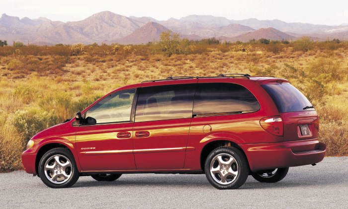Dodge /Grand/ Caravan 2001