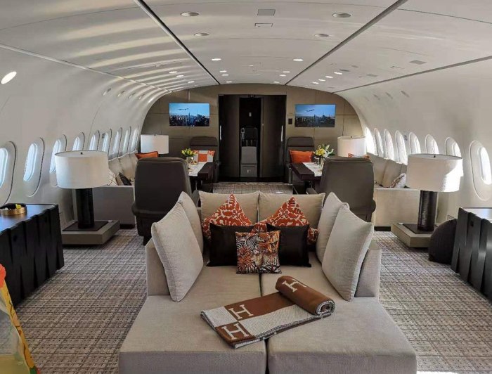 Боинг 787 Абрамовича внутри