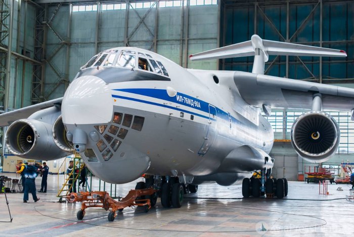 Самолет ил 76