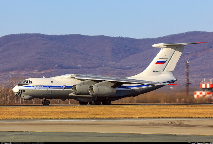 Самолёт ил-76мд-90а