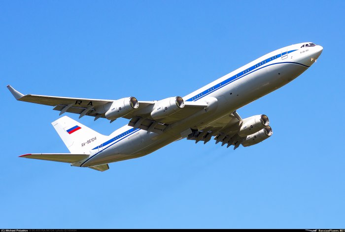 Самолет ил 96 400