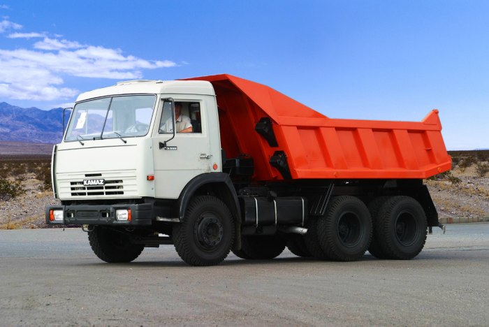 Грузовик КАМАЗ 55111