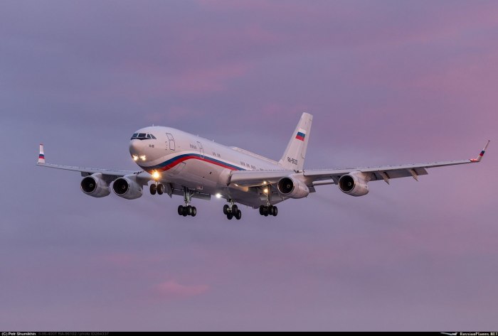 Самолет ил 96 400