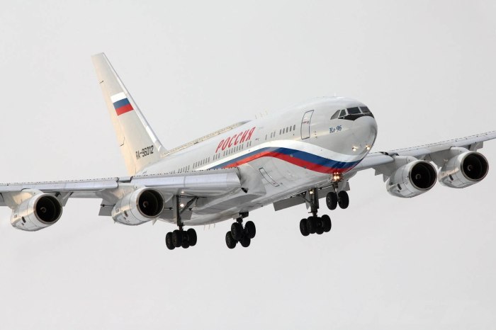 Ильюшин ил 96 300