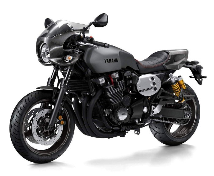 Yamaha XJR 1300