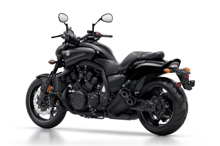 Мотоцикл Yamaha Vmax 1700