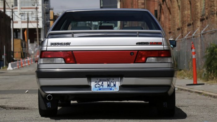 Peugeot 405