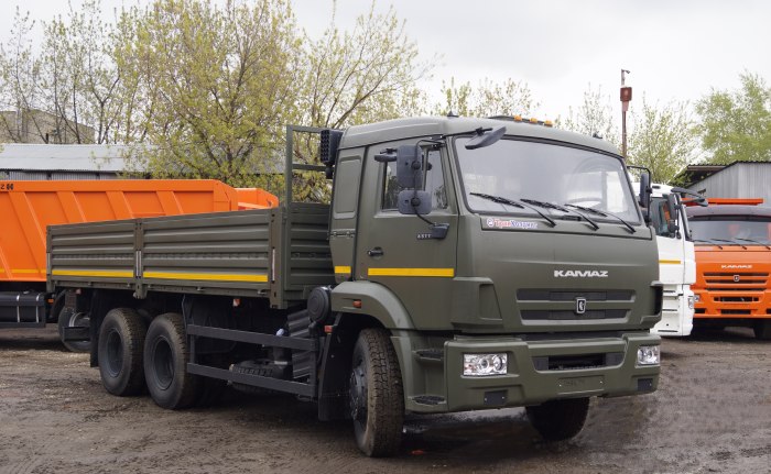 КАМАЗ 65117 бортовой военный