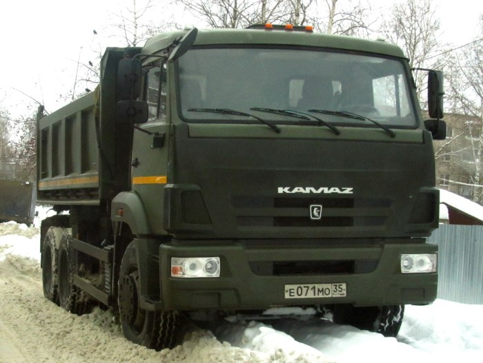 КАМАЗ 6520 военный