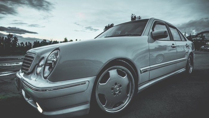 Мерседес Бенц w210 e55 AMG