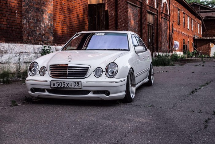 Mercedes Benz 210 AMG