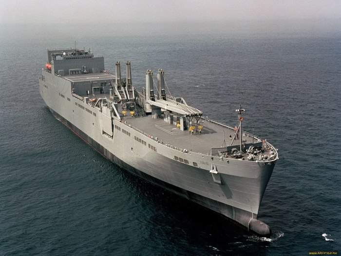 Танкер USNS Laramie (t-ao-203)