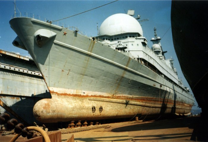 ССВ-33 «Урал» проекта 1941 «Титан»