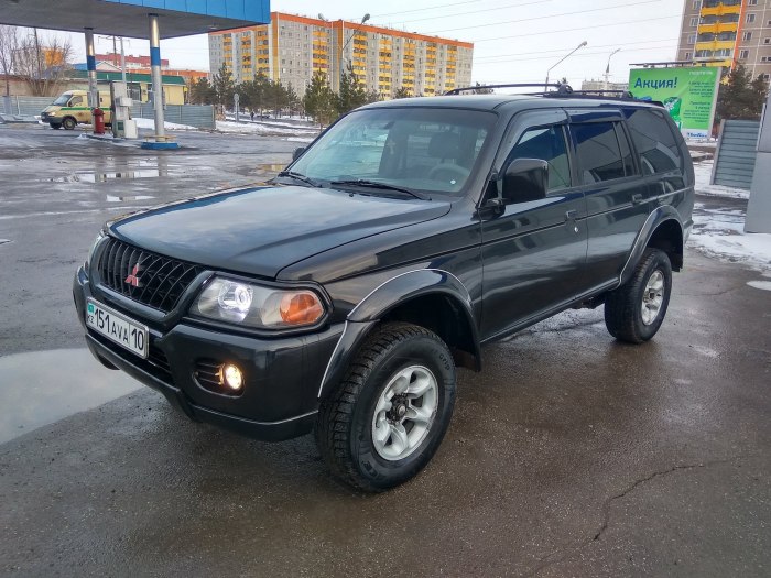 Mitsubishi Montero Sport 3.0 at