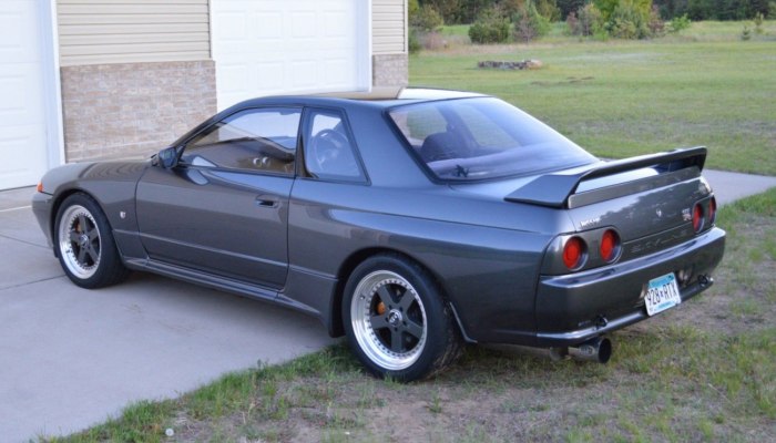 Nissan Skyline 1990