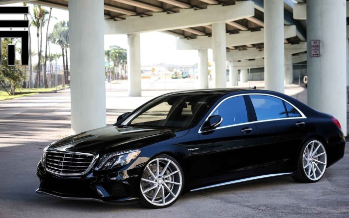 Mercedes Benz w222 Black