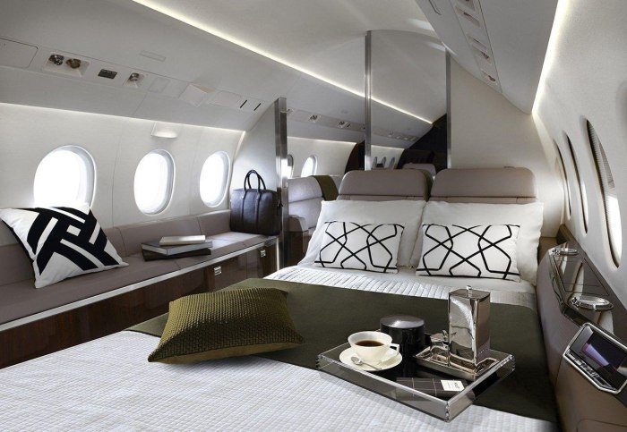 Бизнес-Джет Falcon 900