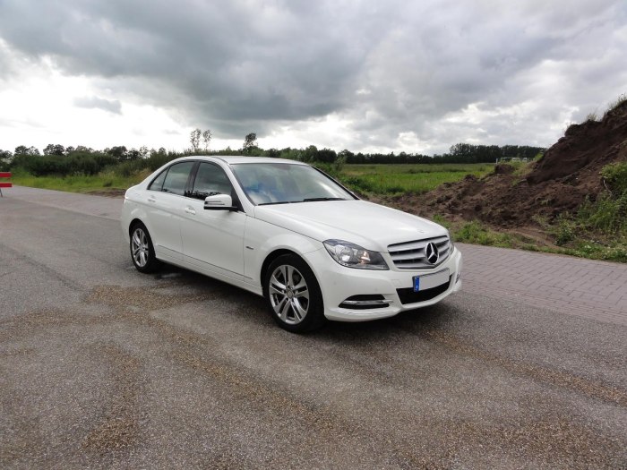 Mercedes-Benz c-class c180