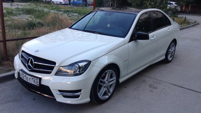 Мерседес c180 w204