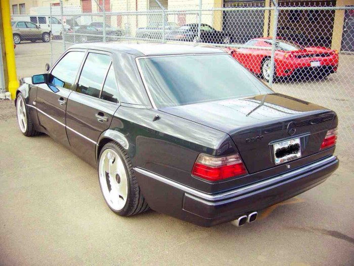 Mercedes 124 волчок