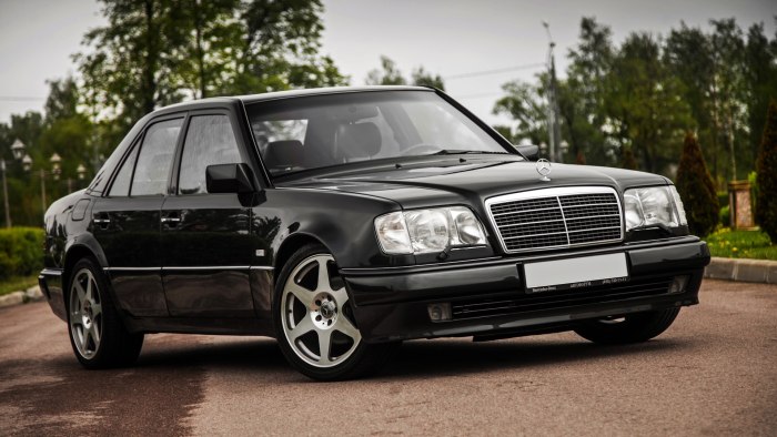 Мерседес Бенц w124 e500