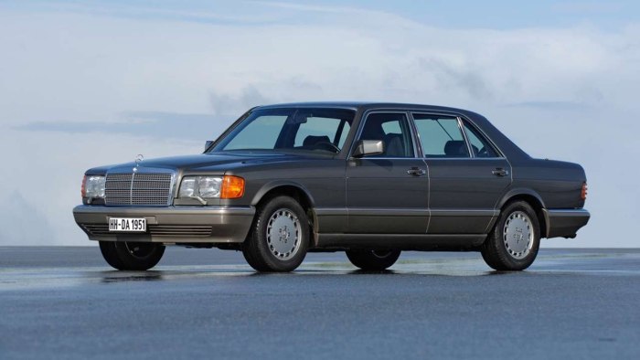 Mercedes-Benz w116