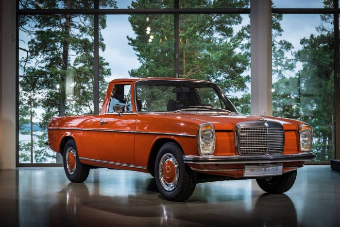 Mercedes Benz w115