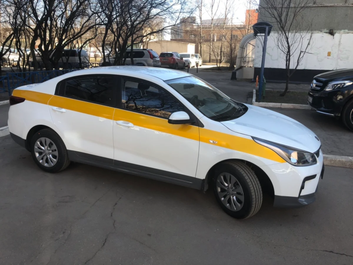 Kia Rio 2017 такси