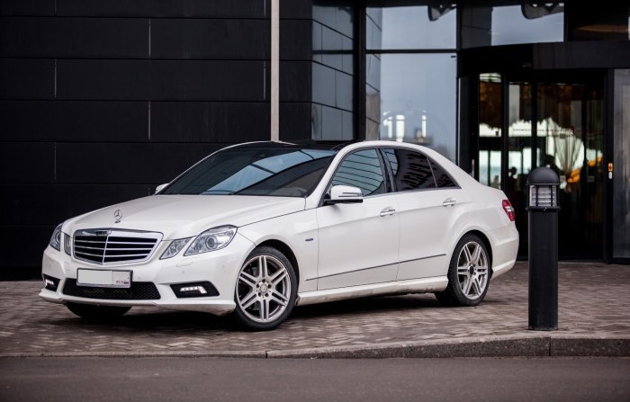 Мерседес Бенц е w212