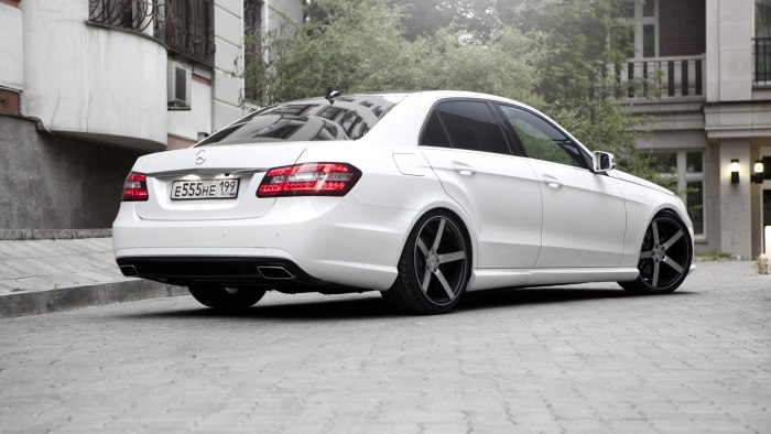 Mercedes e class w212 AMG