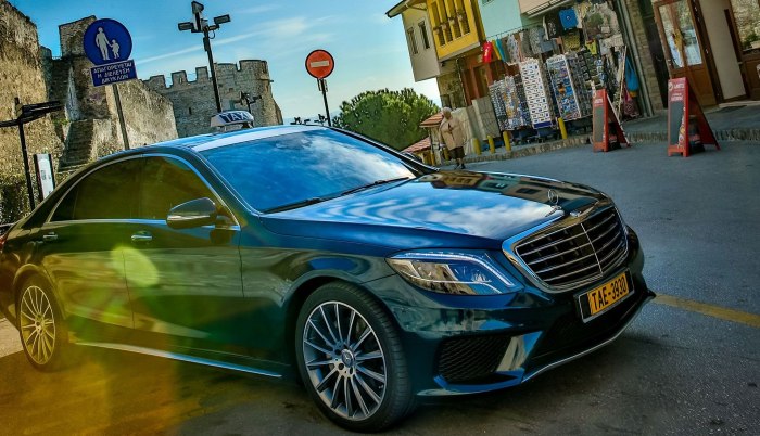 Mercedes Taxi