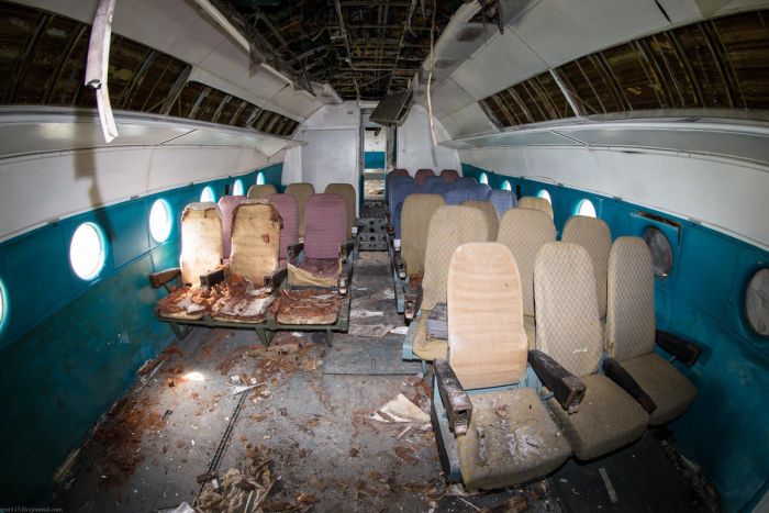 АН-24 пассажирский салон