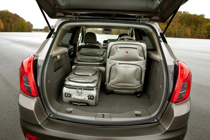 Opel Mokka багажник