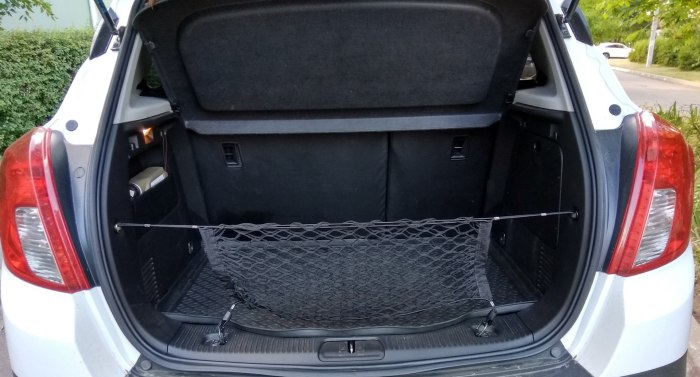 Opel Mokka багажник