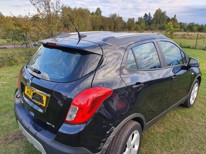 Opel Mokka багажник