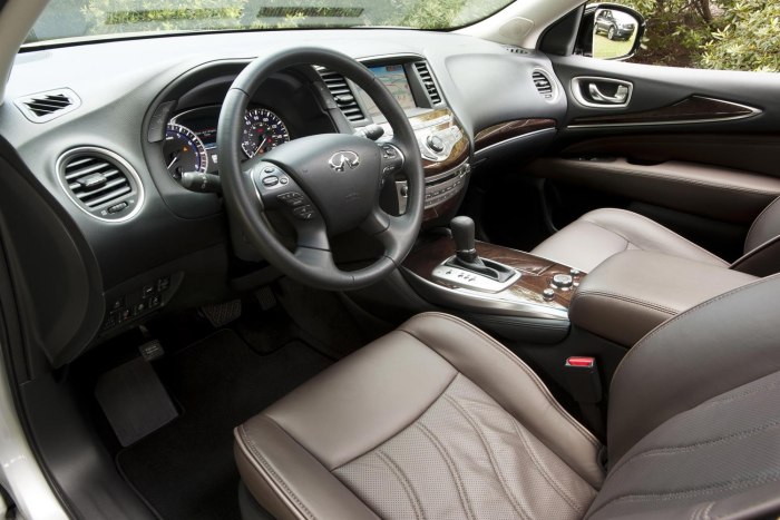 Infiniti qx35 салон