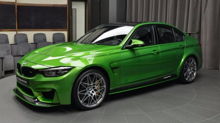 BMW f30 зеленая