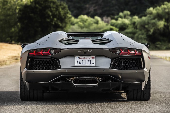 Aventador lp700