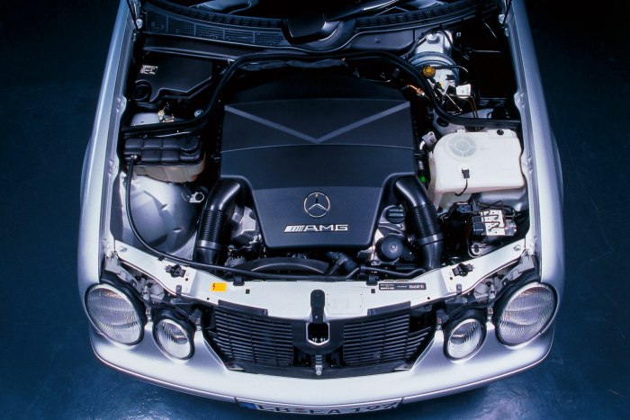 Мерседес CLK 208