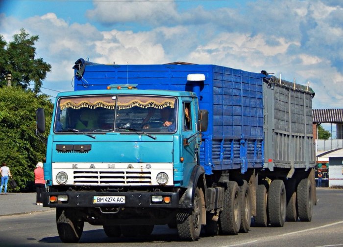 КАМАЗ 6570