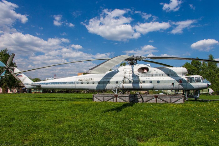 Вертолет кран ми-10